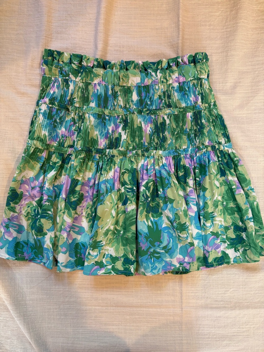Entro smocked floral skirt size small